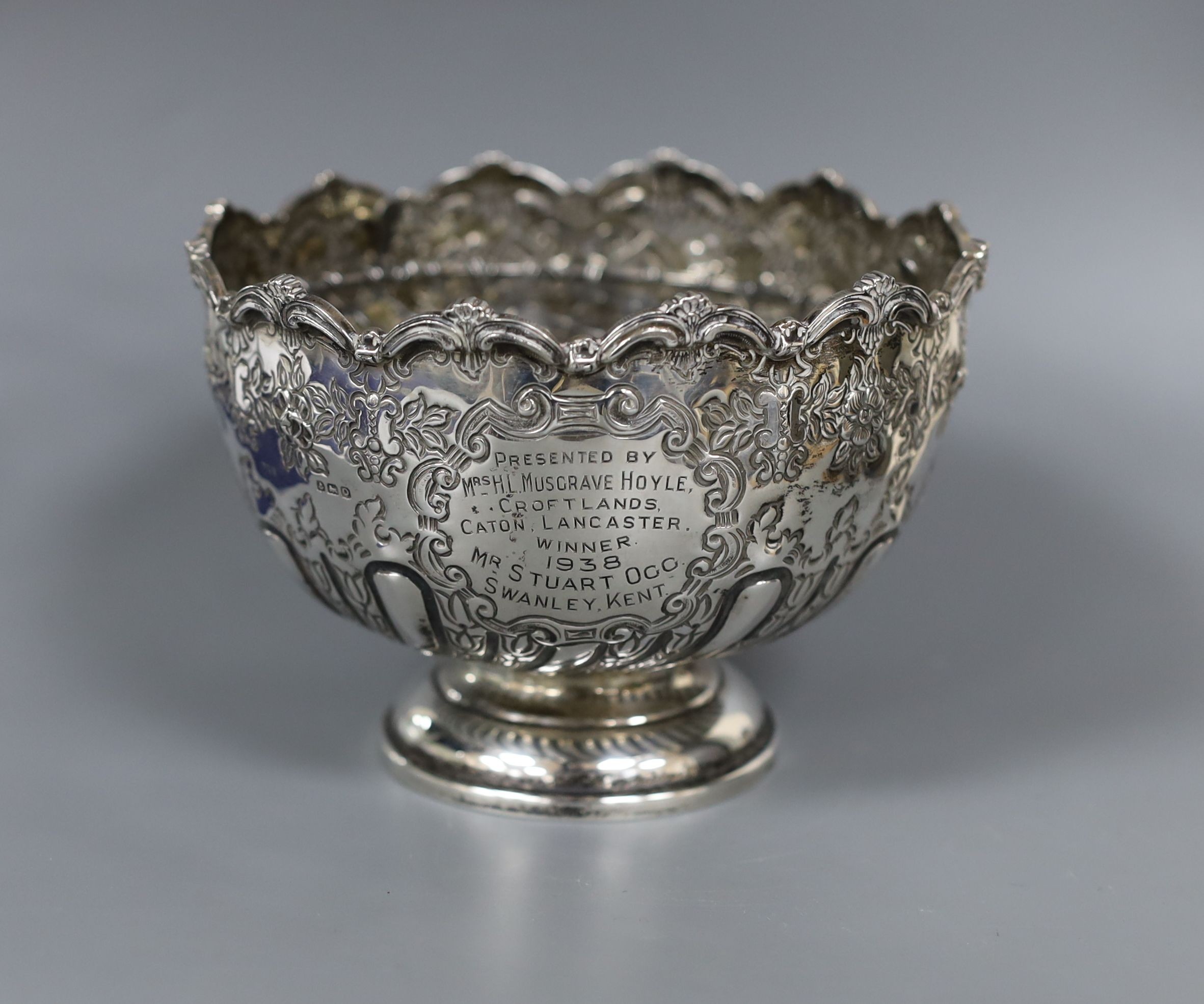 A George V silver small rose bowl, Birmingham, 1913, diameter 12.8cm and a later silver two handled bowl, gross 14.5oz.